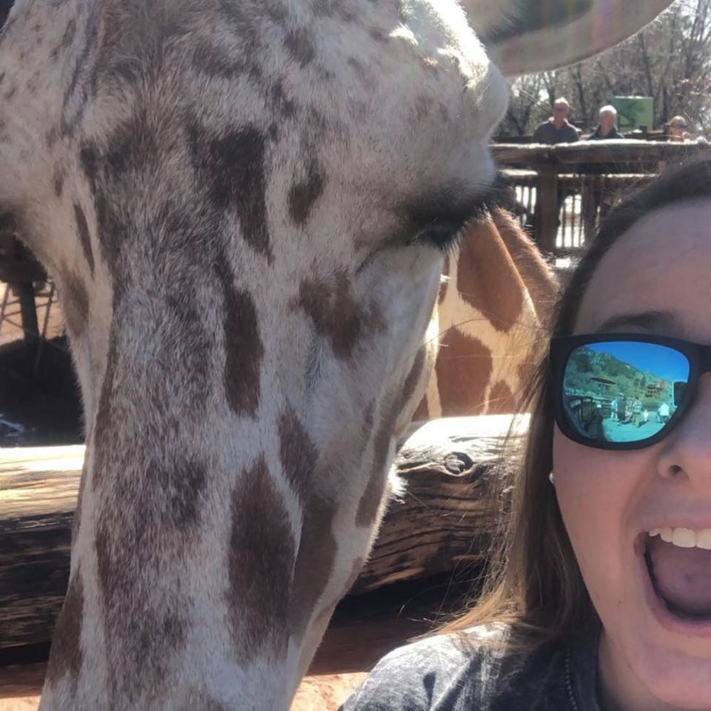 Meet your Posher, Naomi